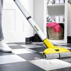 Akku-Wischmopp EWM 2, ca. 60 m² Flächenleistung je Akkuladung